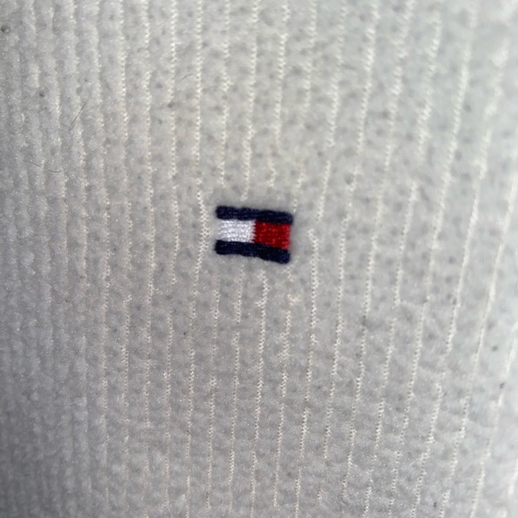 Tommy Hilfiger - Picture 6 of 6